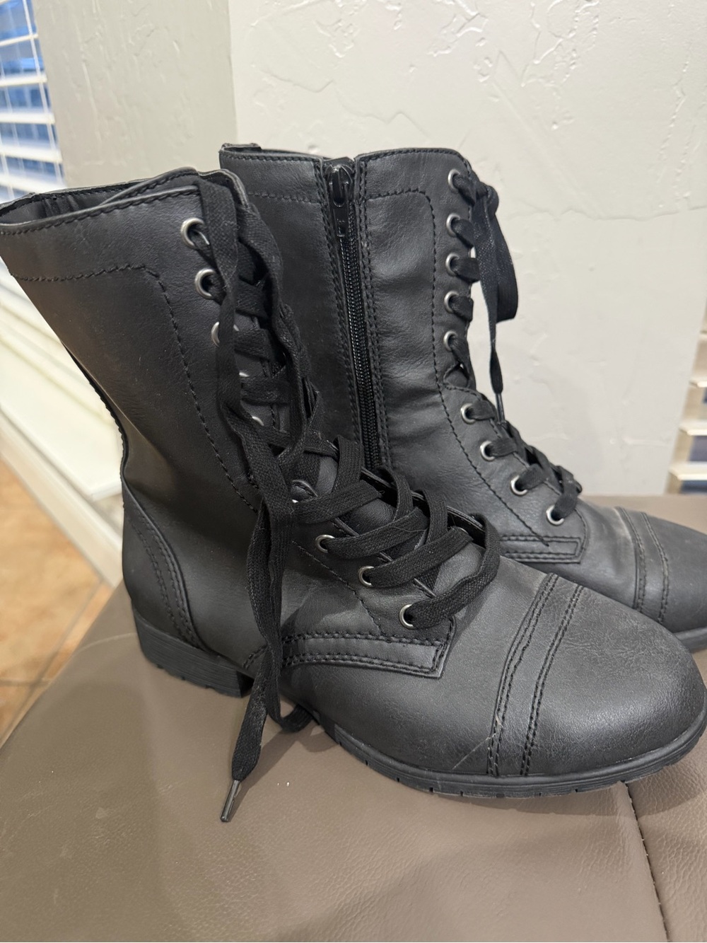 No Boundaries Black Lace-Up Combat Boots with Side Zipper - Picture 1 of 3